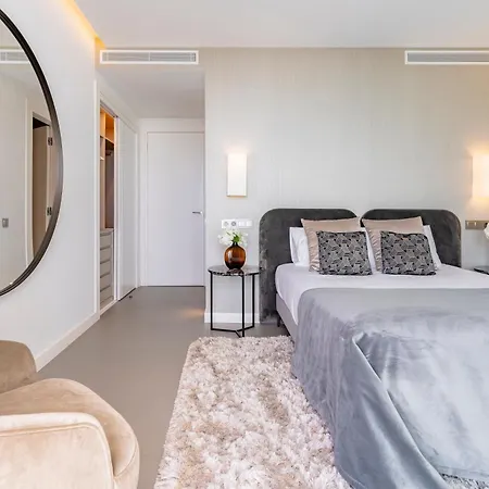 Nido Modern 4 Bed With Sea Views