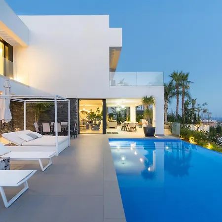 Nido Modern 4 Bed With Sea Views 빌라 *