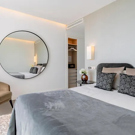 Villa Nido Modern 4 Bed With Sea Views *