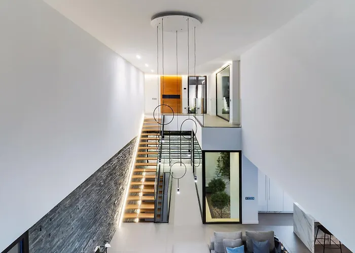 فيلة Nido Modern 4 Bed With Sea Views إِستيبونا