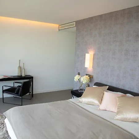 Villa Nido Modern 4 Bed With Sea Views *