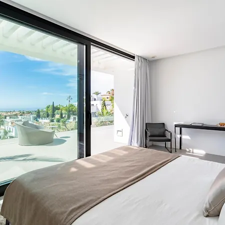 Villa Nido Modern 4 Bed With Sea Views Estepona