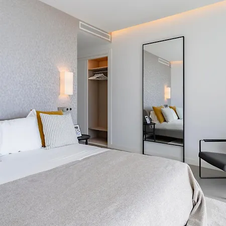 Nido Modern 4 Bed With Sea Views Villa